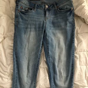 Mid-rise jegging